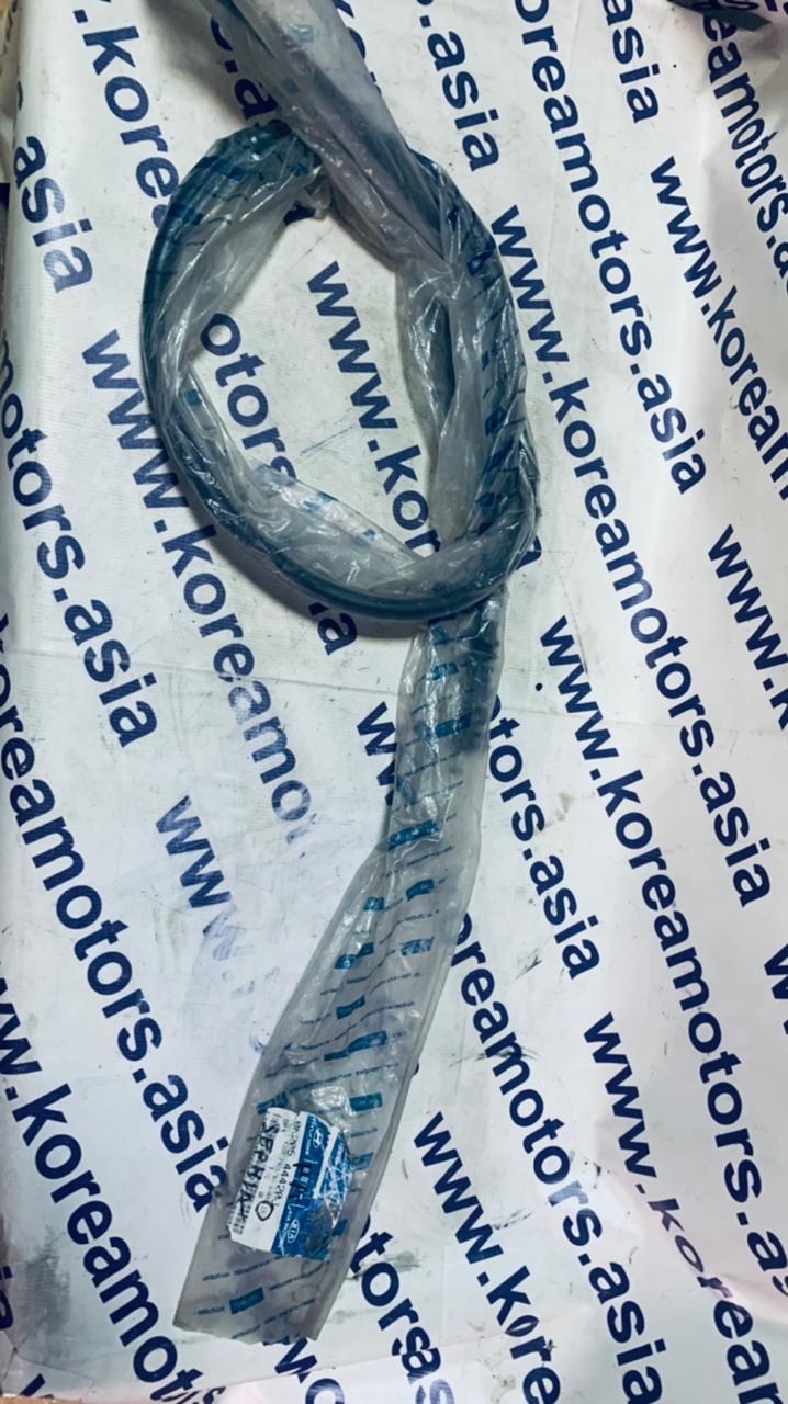 Трос ручного тормоза Kia Carens Sephia (левый) Трос ручного тормоза Kia Carens Sephia (левый)