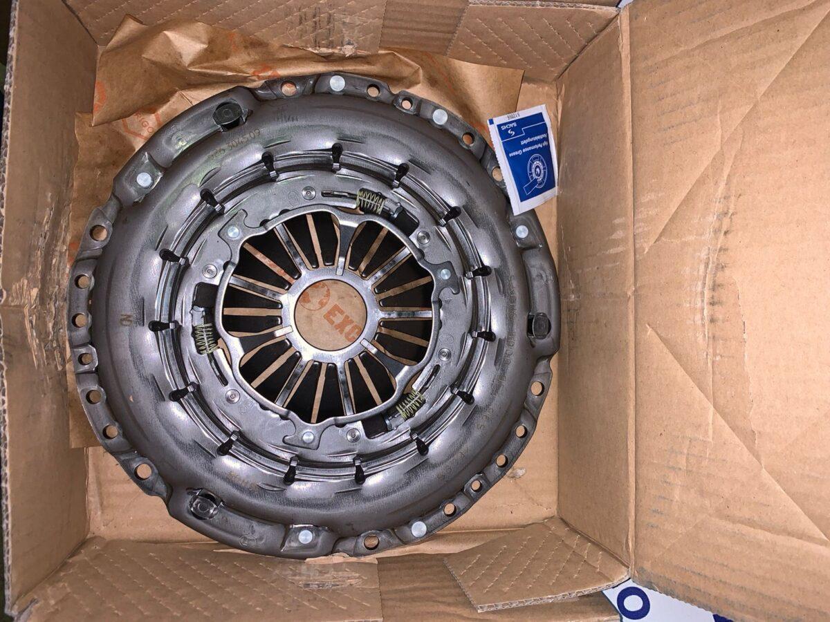 Диск сцепления Hyundai Starex Grand (с корзиной, без подшипника) 6-ступ. Диск сцепления Hyundai Starex Grand (с корзиной, без подшипника) 6-ступ.