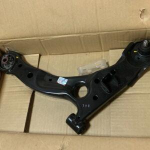 Рычаг передней подвески нижний Kia Bongo III 4WD (правый)