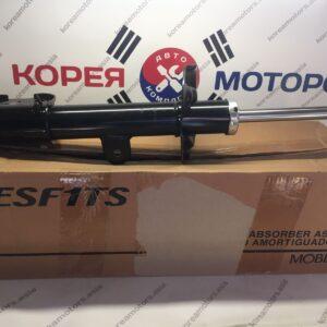 Стойка амортизатора передняя Kia Sorento 2009 - (правая)