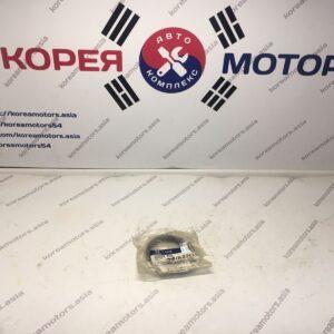 Сальник переднего привода Hyundai Galloper II, Terracan (в чулке)