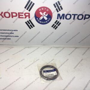 Сальник коленвала задний Hyundai Galloper 3,0 бенз., Verna 1,5 диз., Tucson 2.0 диз Сальник коленвала задний Hyundai Galloper 3,0 бенз., Verna 1,5 диз., Tucson 2.0 диз