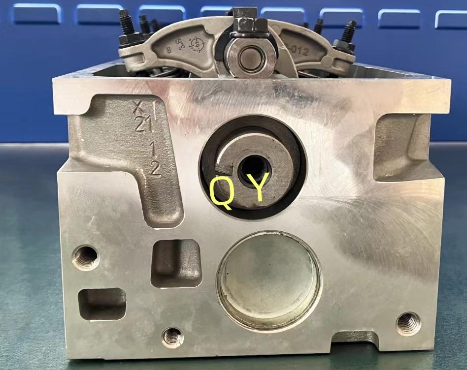 Новая ГБЦ K7J 1.4L 8-Valve (Renault Clio 2 (X65) 1998-2001, Clio 3 (X85) 2005-2012, Logan 1 (L90) 2004-2016, Kangoo 1 (KC) 1997-2007, Sandero 1 (B90) 2009-2014, Symbol 1 (L65) 1999-2008, Symbol 2 (L35) 2008-2012 / Dacia Logan 1 (L90) 2004-2009, Logan 1 MCV (R90) 2006-2010, Sandero 1 (B90) 2008-2010) Новая ГБЦ K7J 1.4L 8-Valve (Renault Clio 2 (X65) 1998-2001, Clio 3 (X85) 2005-2012, Logan 1 (L90) 2004-2016, Kangoo 1 (KC) 1997-2007, Sandero 1 (B90) 2009-2014, Symbol 1 (L65) 1999-2008, Symbol 2 (L35) 2008-2012 / Dacia Logan 1 (L90) 2004-2009, Logan 1 MCV (R90) 2006-2010, Sandero 1 (B90) 2008-2010)