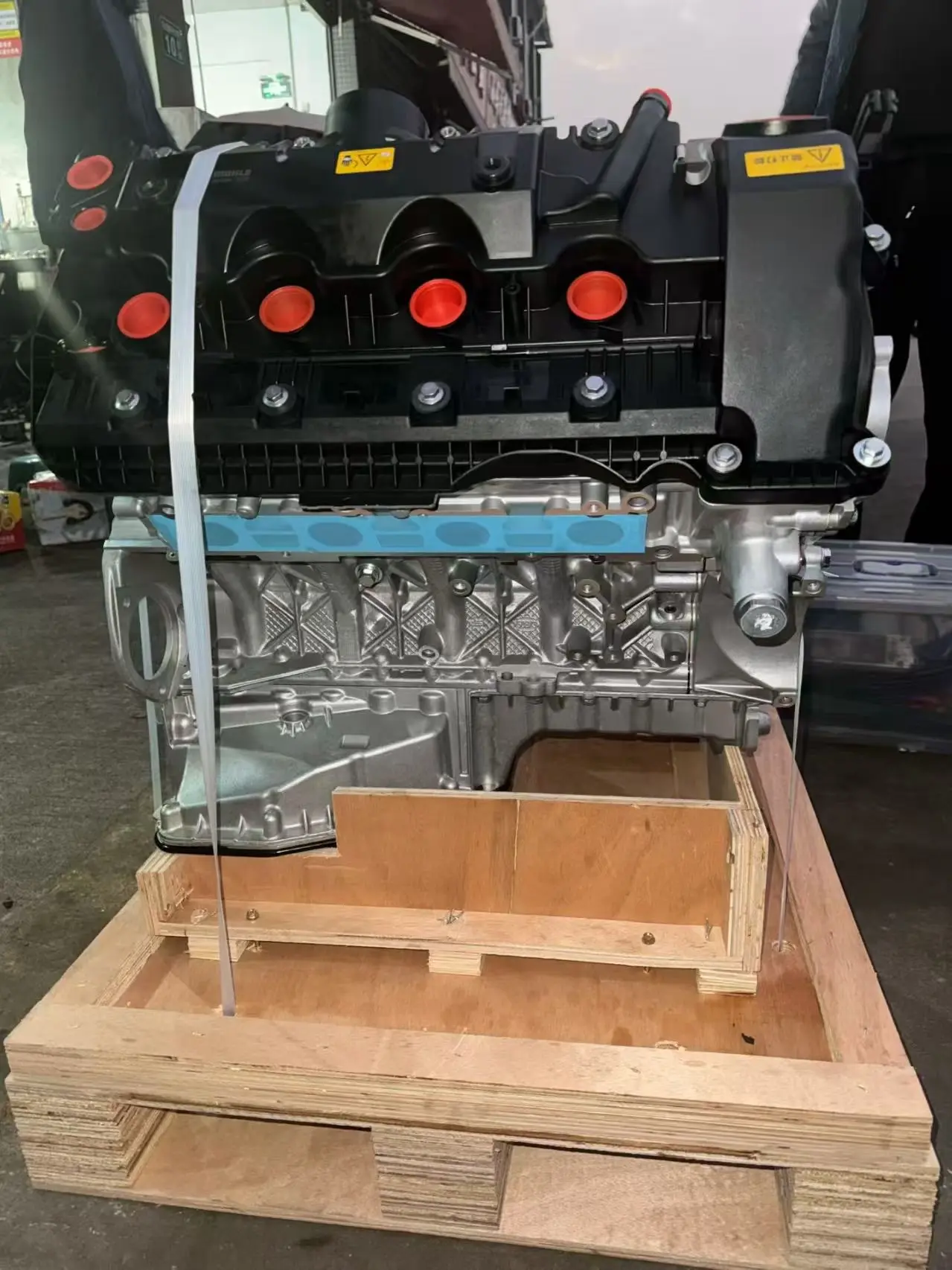 Реставрированный двигатель N62B36 (BMW) Реставрированный двигатель N62B36 (BMW)